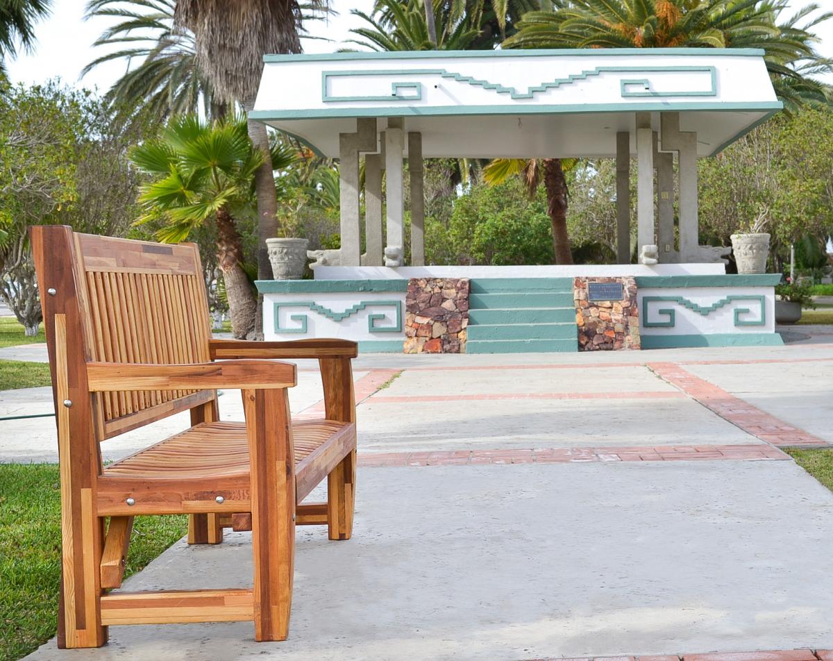 Ti Amo Memorial Benches (Options: 5 ft, Mosaic Redwood, No Cushion, No Engraving, Transparent Premium Sealant). Custom detail - customer requested seat and backrest slats in Redwood.
