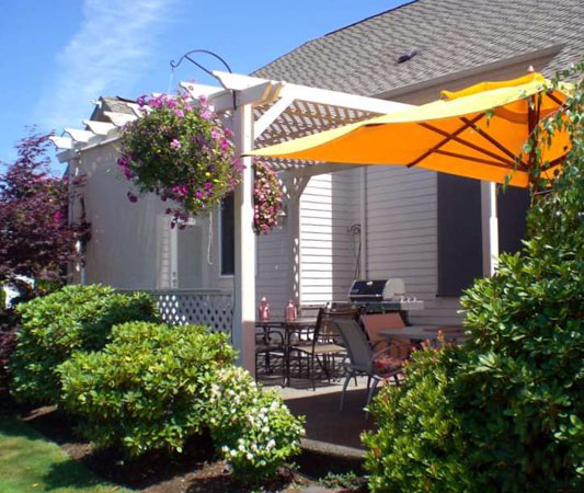16L x 14W Pergola with Lattice Roof and Lattice Privacy Panel - Douglas-fir Painted by Customer