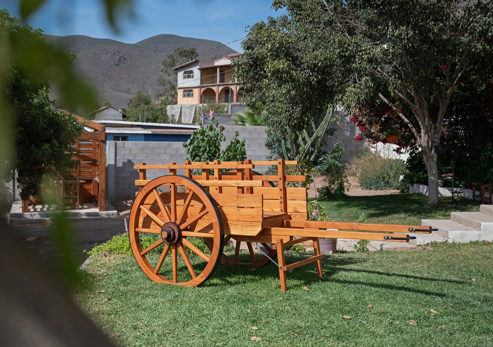 La Carreta, A 19th Century Wood Cart