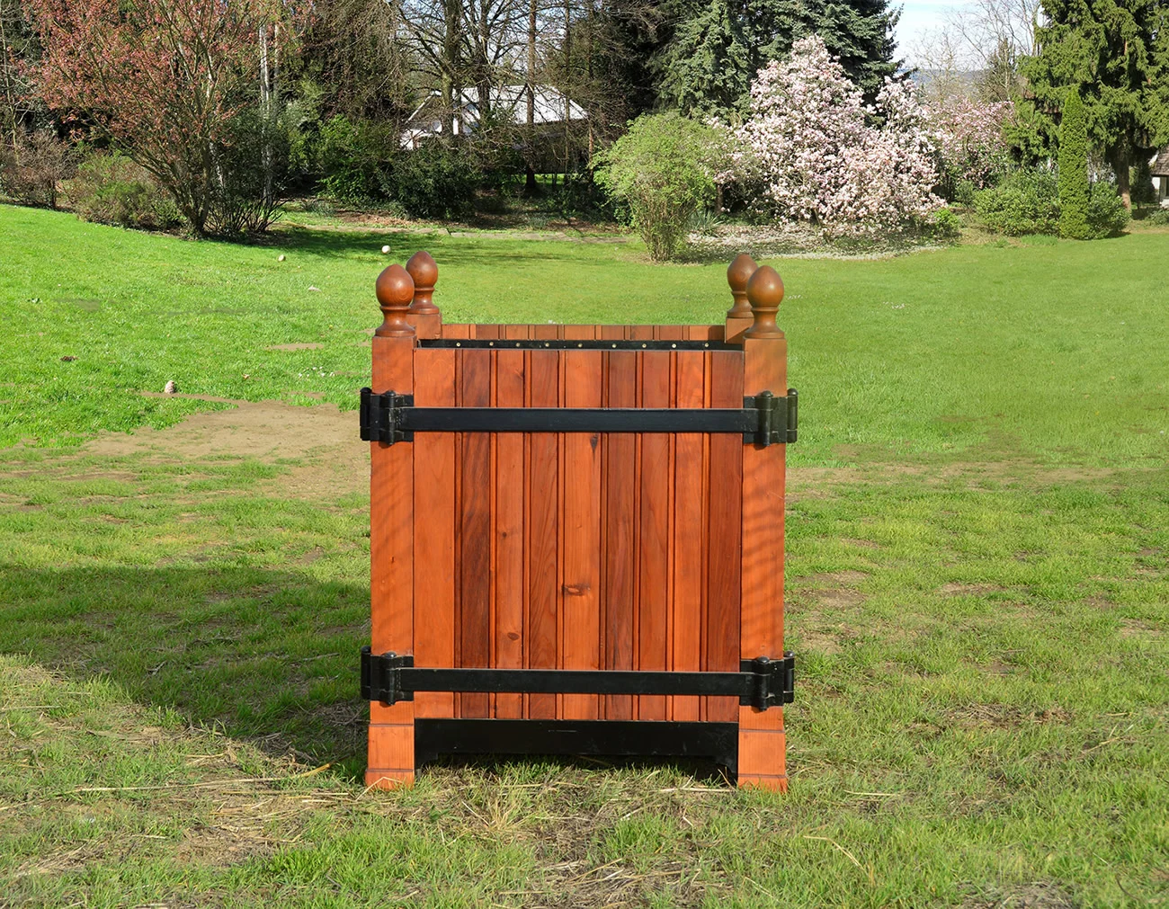 Versailles Planter