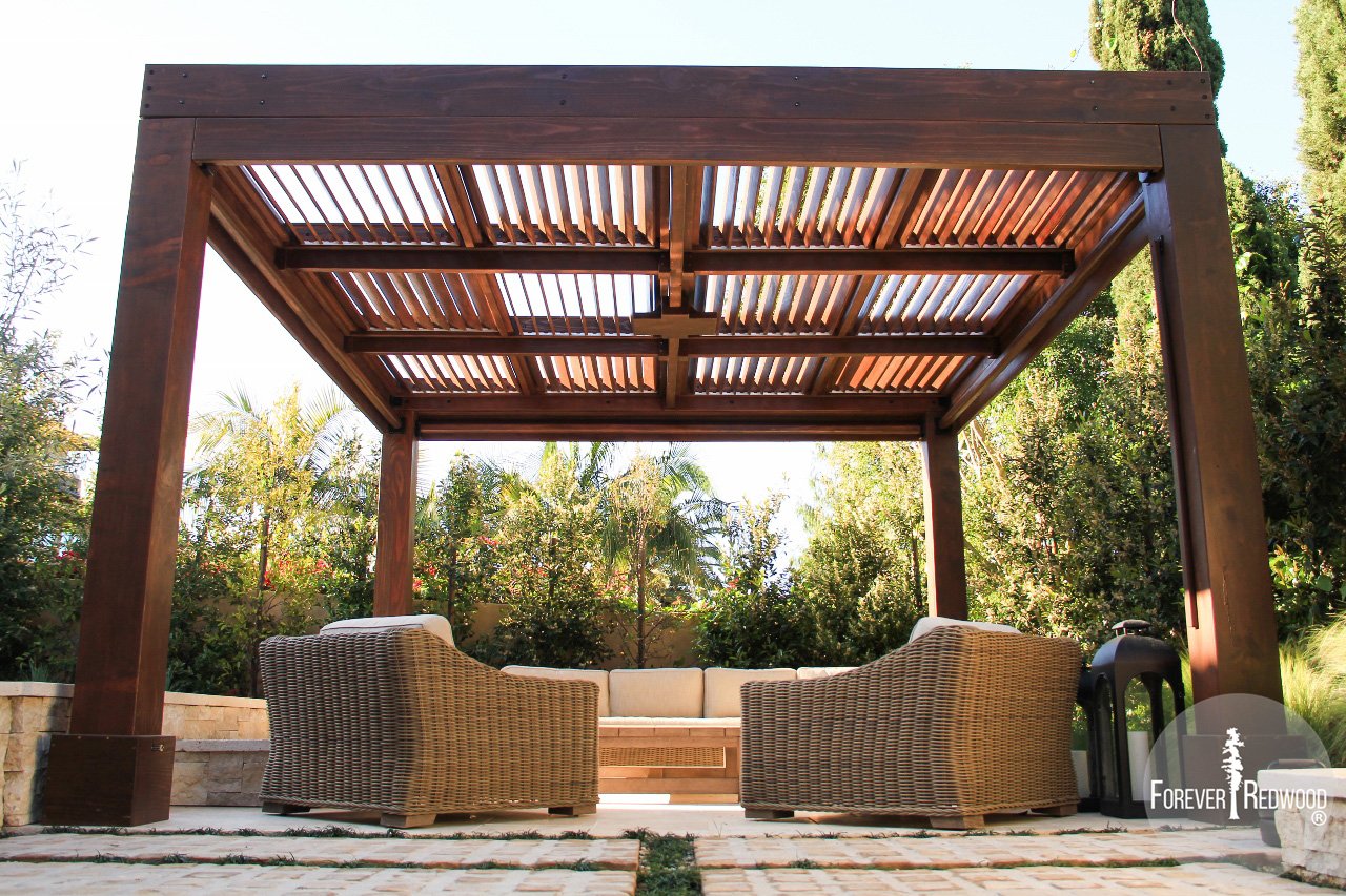 Modern Louvered Garden Pergola