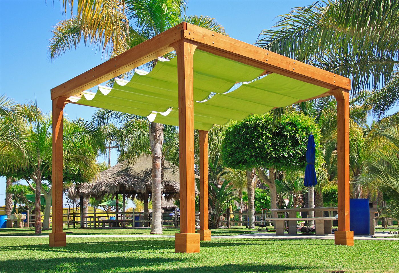 Retractable Canopy Pergola