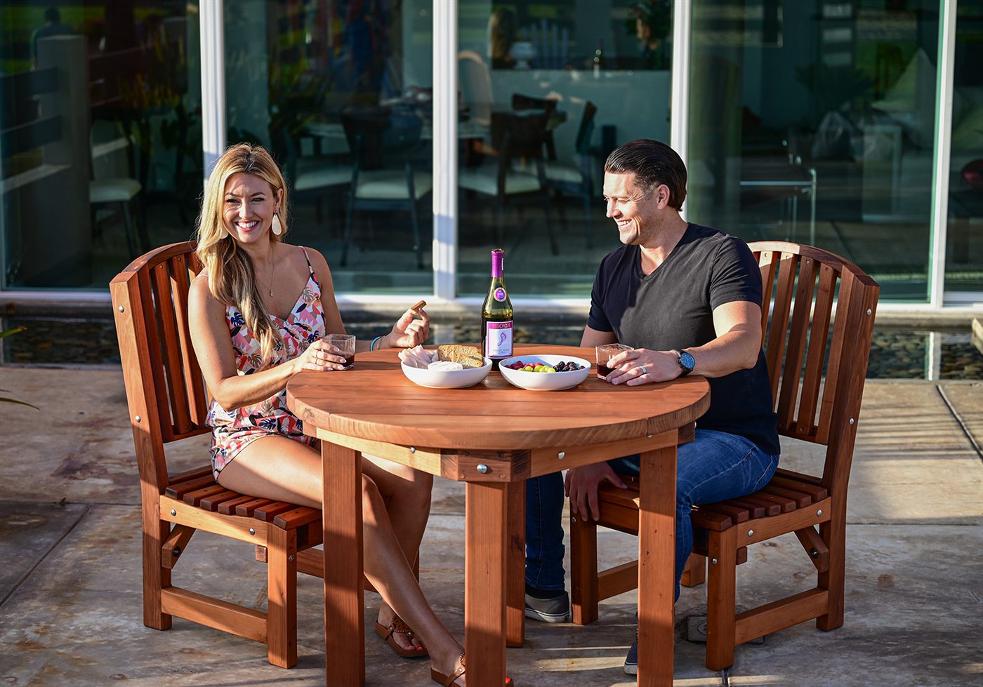 Round Outdoor Patio Table
