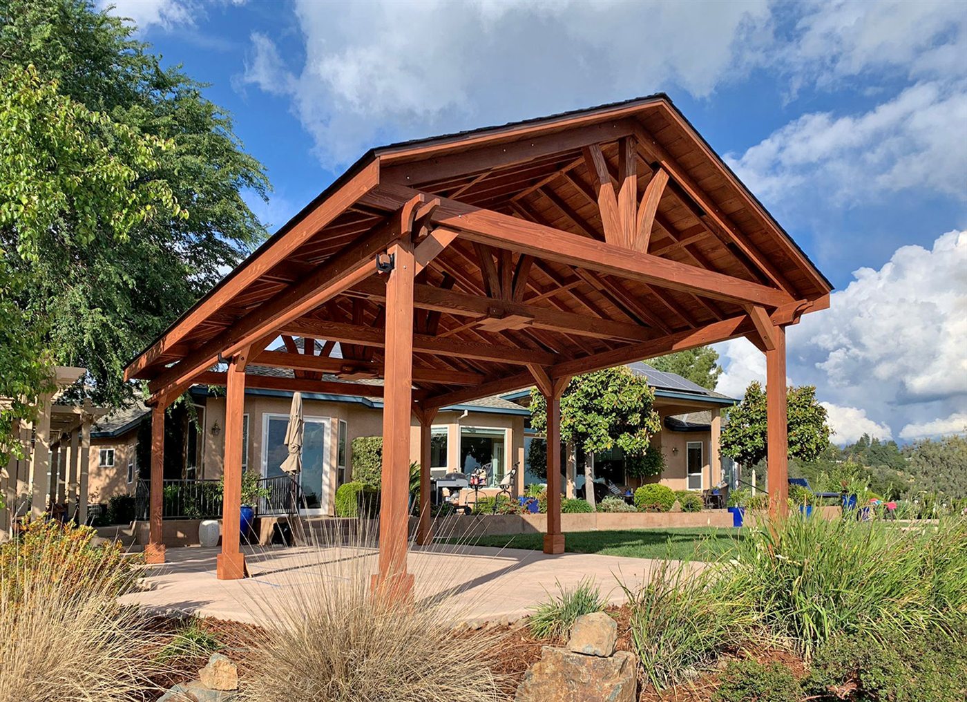 Del Norte Outdoor Kitchen Pavilion