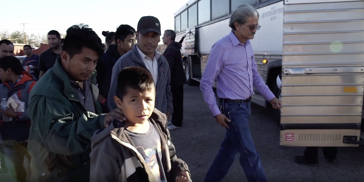 Bus arriving at El Calvario