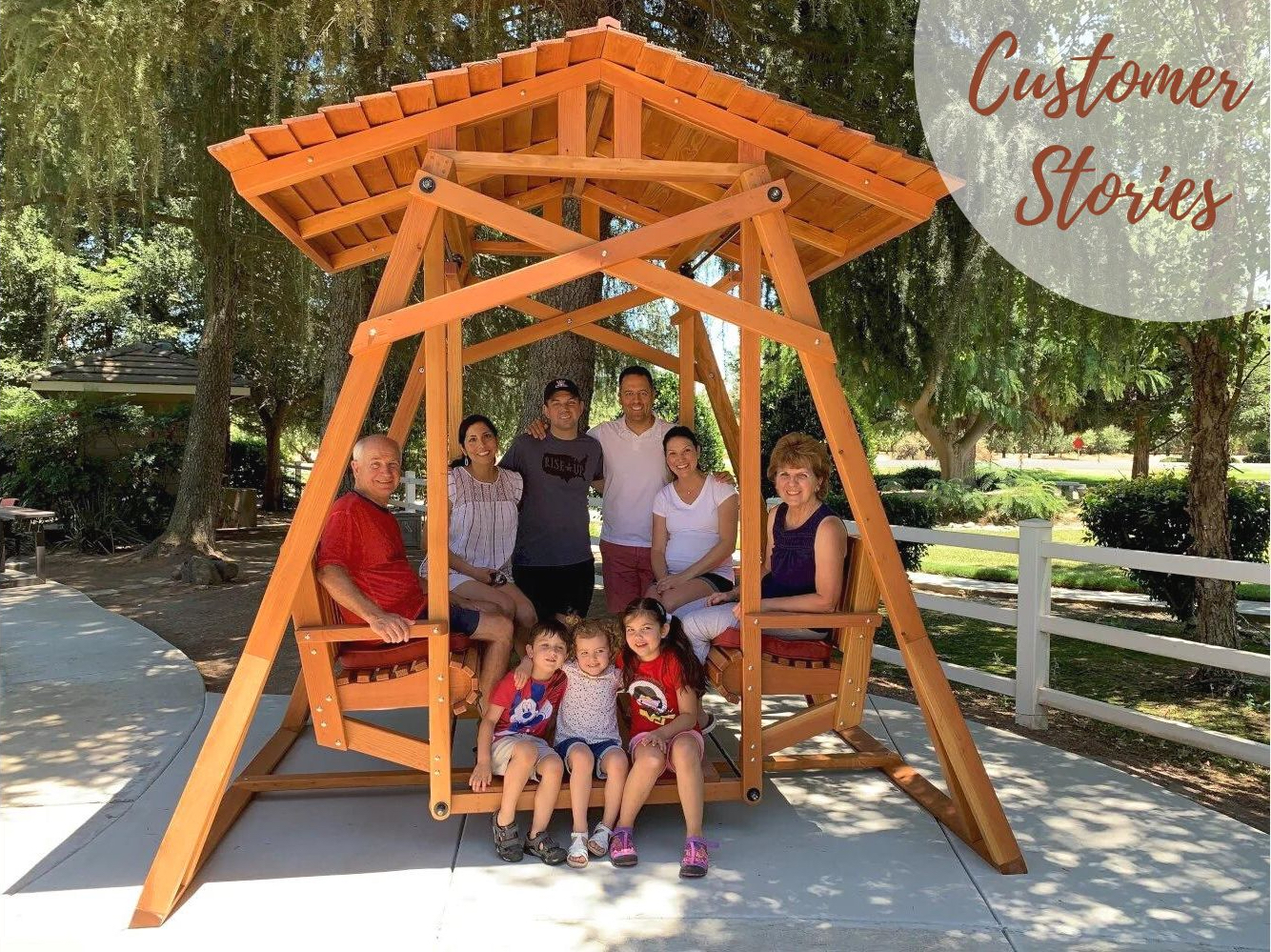 2020 Photo Contest Winner (Best Non-Shade Structure). Kathy and Gary Dei Rossi, children and spouses, and grandchildren.