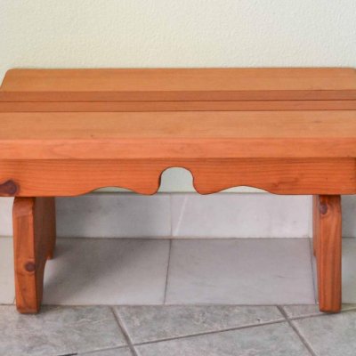 Angel's Natural Redwood Side Table (Options: 36" L, 14" W, Mature Redwood, 14" H, Transparent Premium Sealant).