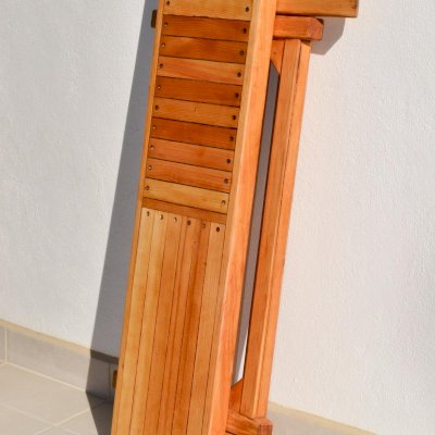 Folding Outdoor Wood Bench (Options: 4 ft, Douglas-fir, Checkerboard Design, Slightly Rounded Corners, Transparent Premium Sealant). 