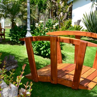 Forever Foot Bridge (Options: 6' L, Mature Redwood, Transparent Premium Sealant).