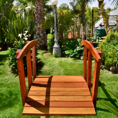 Forever Foot Bridge (Options: 6' L, Mature Redwood, Transparent Premium Sealant).