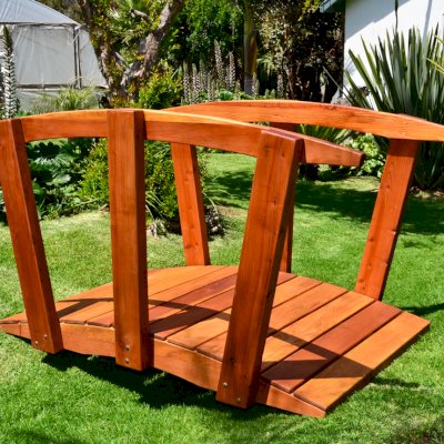 Forever Foot Bridge (Options: 6' L, Mature Redwood, Transparent Premium Sealant).