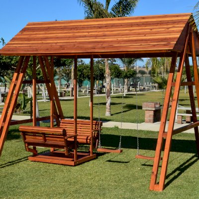 Jean's Ultimate Swing Sets (Options: Mature Redwood, San Anthony Glider with 2 Standard Swing Seats, Standard Roof, No Kid's Platform/Side Table, No, Engraving, Transparent Premium Sealant)
