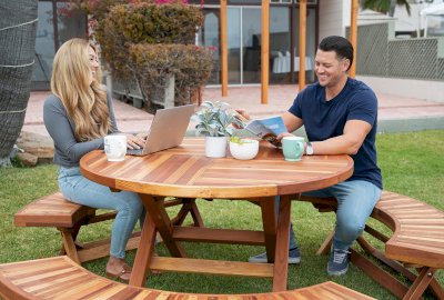 Karyn's Redwood Round Folding Picnic Table