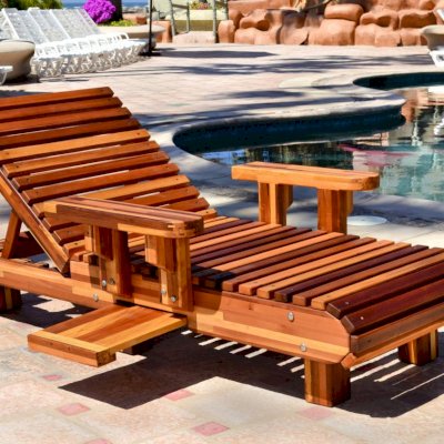 La Grange Redwood Lounger (Options: Single, Mosaic Redwood, Snack Tray on Right Side, 13"H, Include Wooden Wheels, No Cushion, Transparent Premium Sealant).