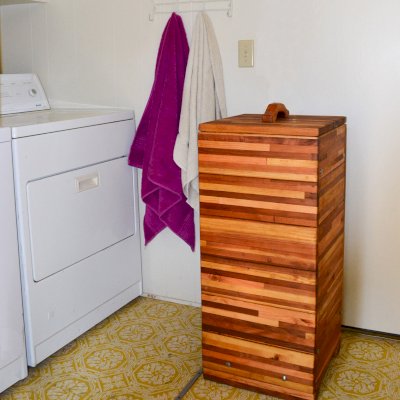 Laundry Hampers (Options: 18"W x 18"D x 36"H, Mosaic Redwood, Attached Lid to Hamper, No Ventilation, No Casters, Transparent Premium Sealant)