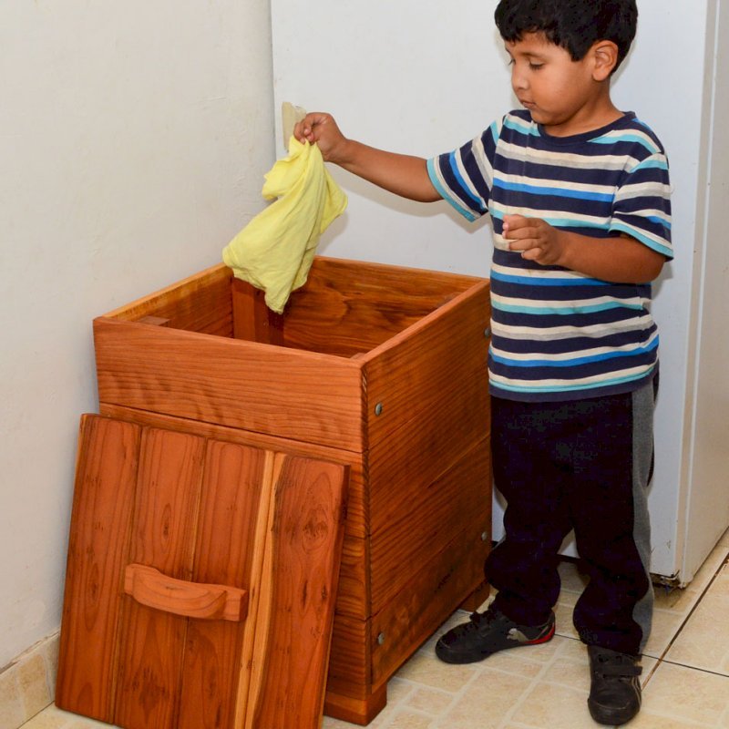 Laundry Hampers (Options: 18" W, 18" L, 24" H, California Redwood, Unattached Lid to Hamper, No Ventilation, No Casters, Transparent Premium Sealant) Laundry Hampers (Options: 18" W, 18" L, 24" H, California Redwood, Unattached Lid to Hamper, No Ventilation, No Casters, Transparent Premium Sealant)