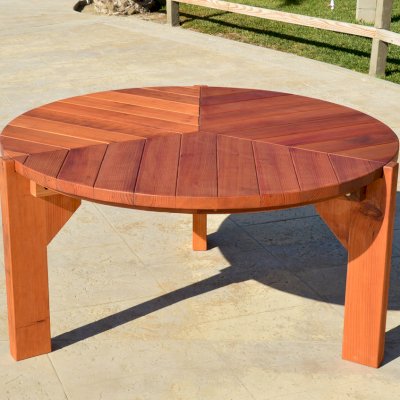 Lisa's Retro Outdoor Patio Table (Options: 5' Diameter, No Seating, Mature Redwood, Standard Tabletop, No Lazy Susan, No Umbrella Hole, Transparent Premium Sealant).
