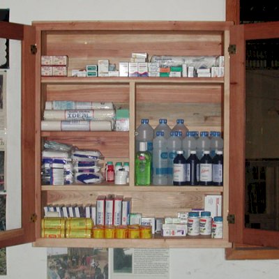 Medicine Cabinets (Options: 32" x 12" x 36", California Redwood, Unfinished).
