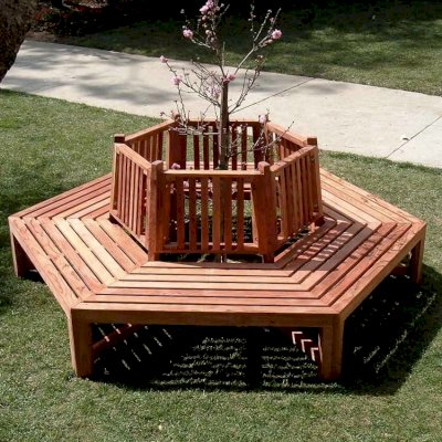 Memorial Natural Redwood Tree Bench (Options: 8 1/2 ft, California Redwood, No Beverage Ledge, No Cushion, No Engraving, Transparent Premium Sealant). Photo Courtesy of Los Angeles School For Enriched Studies, Los Angeles, CA.