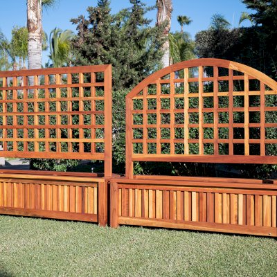 Mission de Oro Planters - Trellis differences