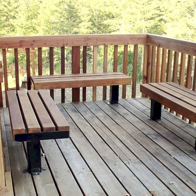 VA Wooden Bench (Options: 4 ft, Mature Redwood, Bold Down Legs, No Cushion, No Engraving, Transparent Premium Sealant).