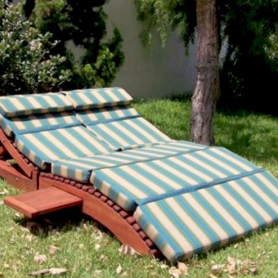 Penny Wooden Sun Lounger (Options: Double, Mature Redwood, Snack Trays on Both Sides, 13" H, No Wheels, 3" thick Cushion, 5 section cushion, Transparent Premium Sealant)