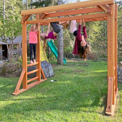 Sheldon's Monkey Bars (Options: 8 ft H, 9 ft L, Mosaic Douglas, Round Step Option, Transparent Premium Sealant). Photo Courtesy of D. Sund-Caldwell  of Crescent City, CA.