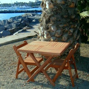 square_folding_table_with_2_fo