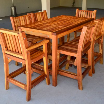 Terrace Wood Cocktail Table (Options: Rectangular, 2 Stools with Arms and 4 Stools without Arms, Redwood, 42" H Table, Slatted Tabletop, Slightly Rounded Corners, 6 Stools, No Swivel Seat, 28" H Seat, No Cushions, Transparent Premium Sealant).