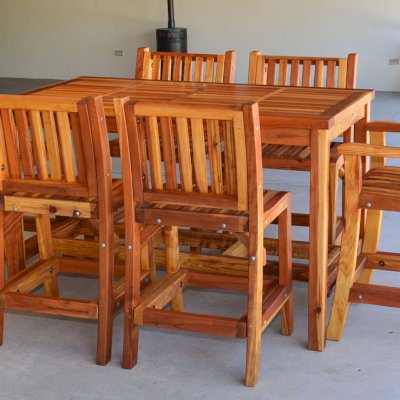 Terrace Wood Cocktail Table (Options: Rectangular, 2 Stools with Arms and 4 Stools without Arms, Redwood, 42" H Table, Slatted Tabletop, Slightly Rounded Corners, 6 Stools, No Swivel Seat, 28" H Seat, No Cushions, Transparent Premium Sealant).