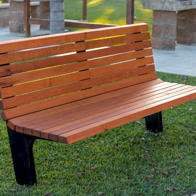 The Boomerang Bench (Options: 5ft L, Douglas, No Engraving, Transparent Premium Sealant).