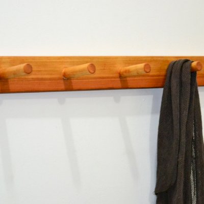 Wooden Coat Racks (Options: 2 1/2 feet, Redwood, Transparent Premium Sealant). 