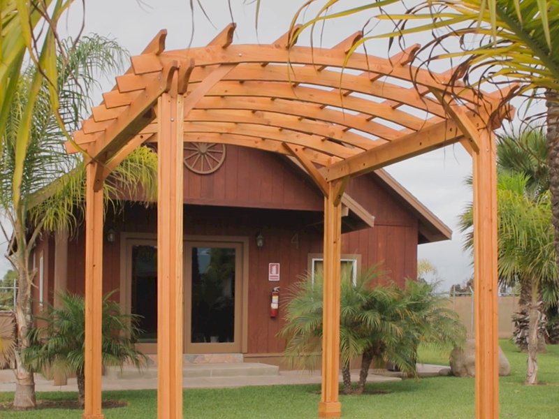 Small Arched Open Sky Pergolas