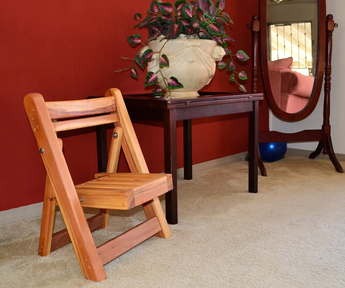 Kid's Wooden Folding Chair