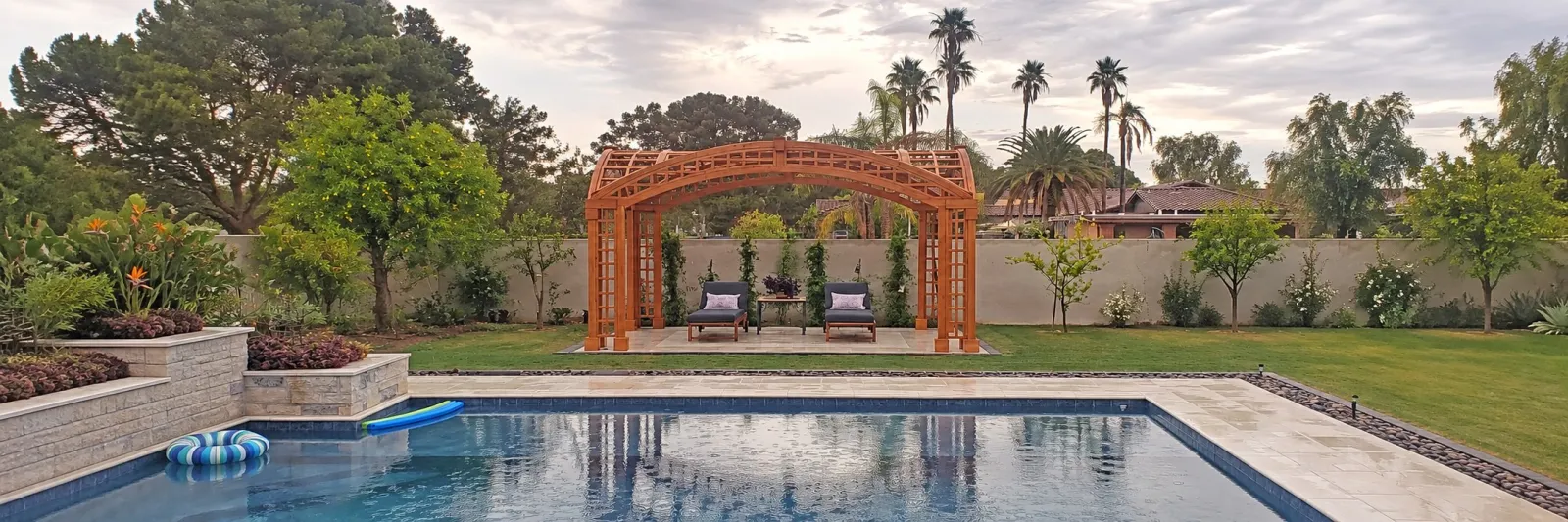 Victorian Arch Trellis Pergola