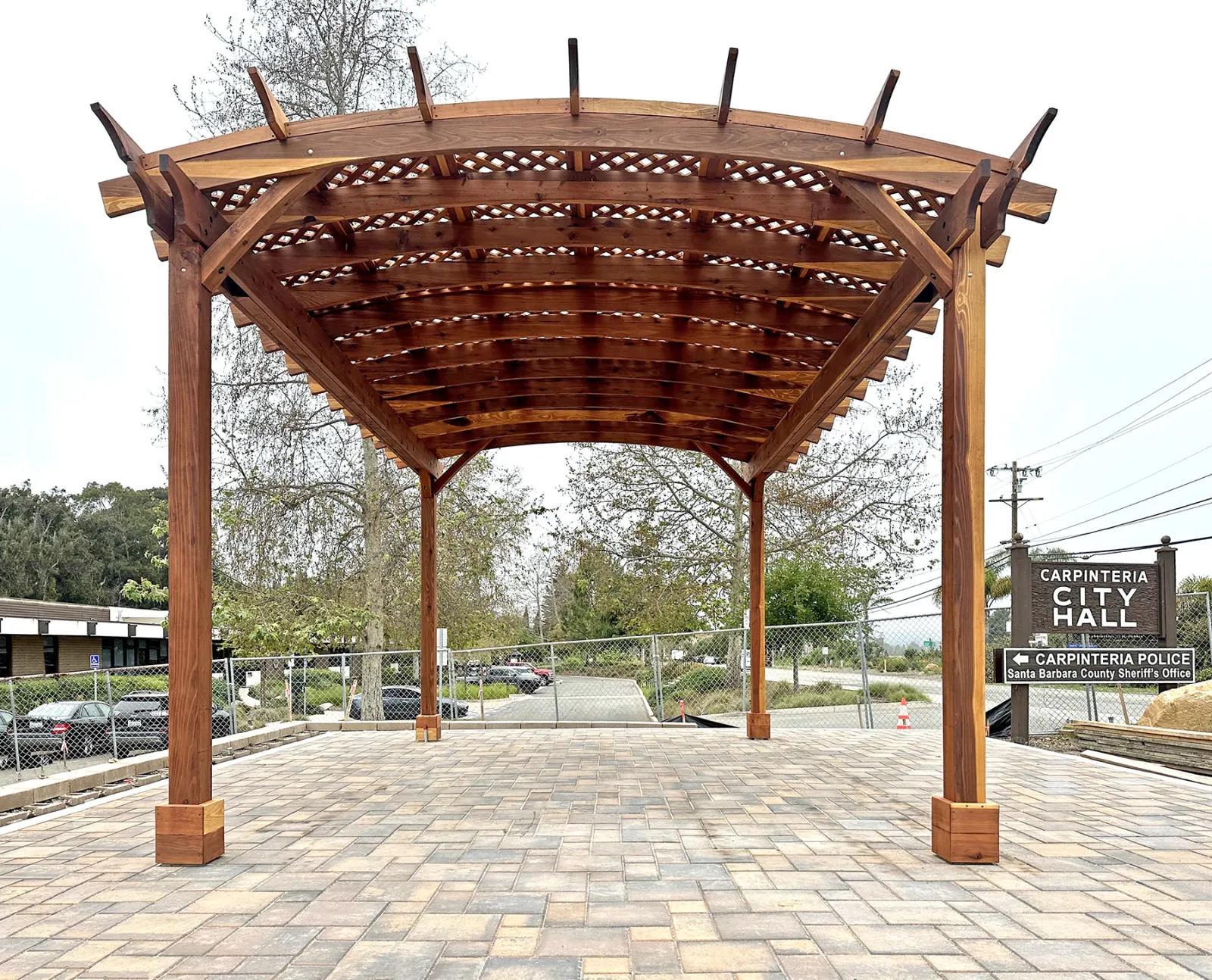 Arched Pergola Kit, 20' L x 14' Arc W, California Redwood