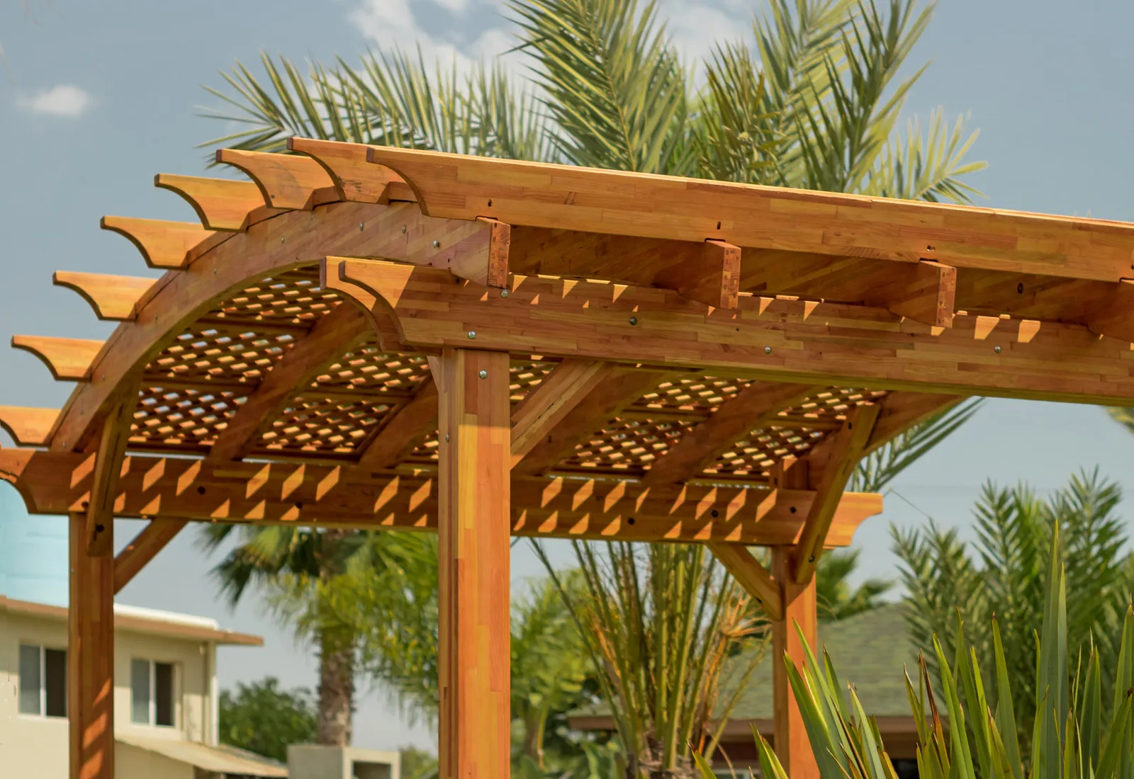 Arched Pergola Kit, 16' L x 16' Arc W, Mosaic Redwood