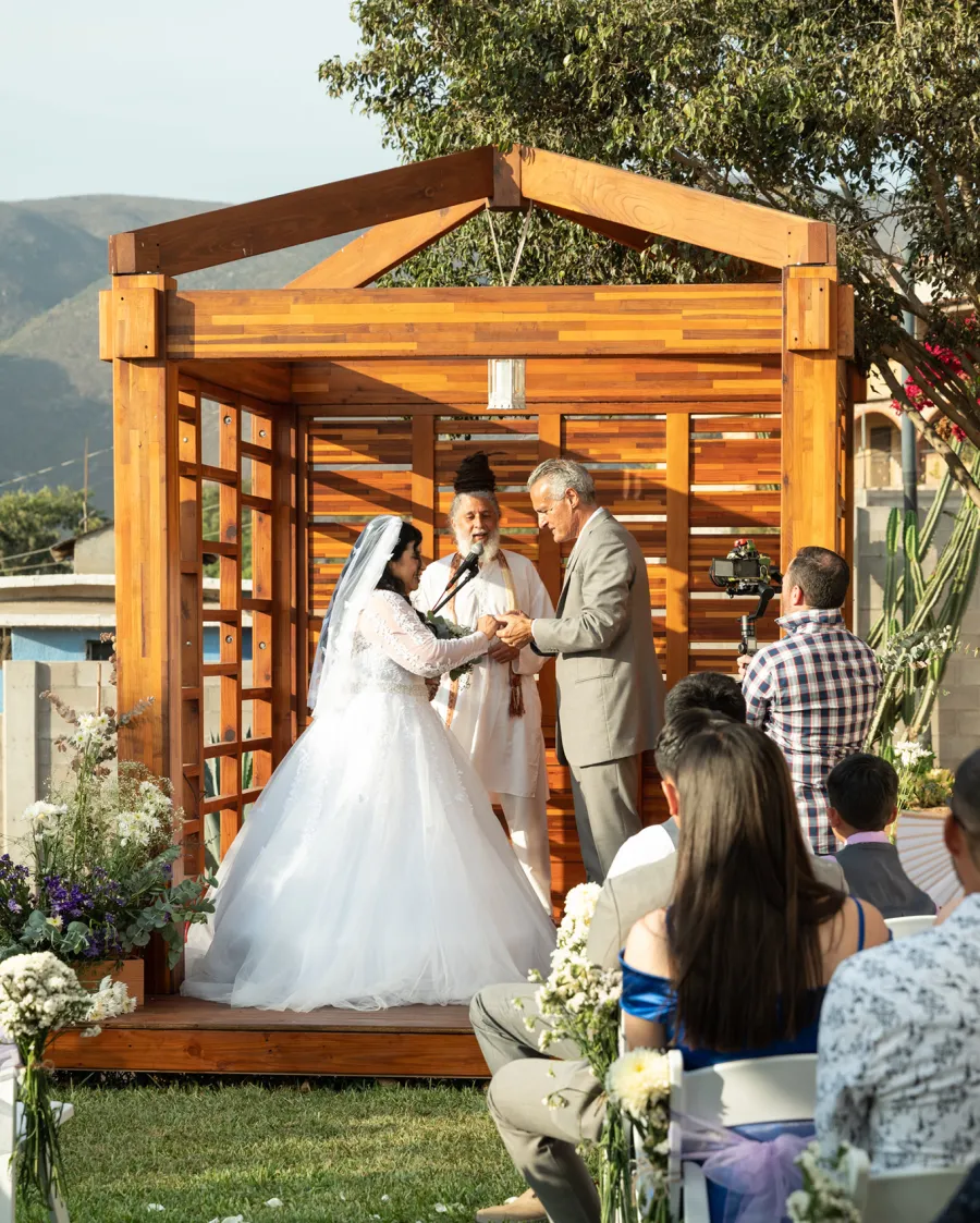 Catalina Island Pergola (Options: 8' x 8', Mosaic Redwood, 8' Post Height, Transparent Premium Sealant).