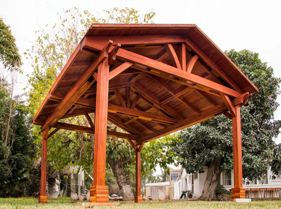 Del Norte Outdoor Kitchen Pavilion (Options: 16' L x 14' W, Mosaic Redwood, 4-Post Kit for High-Wind, No Ceiling Fan Base, No Electrical Wiring Trim Kit, No Post Decorative Trims, Transparent Premium Sealant). 