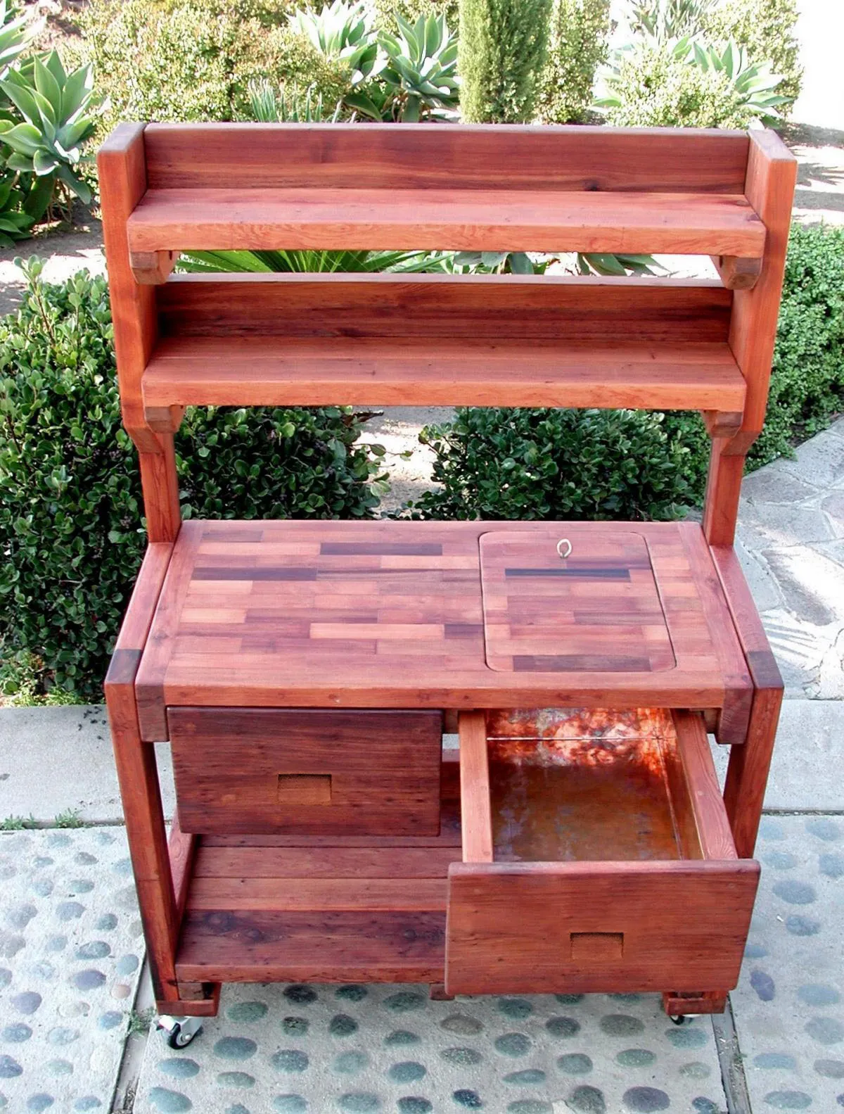 Eli's Redwood Potting Bench