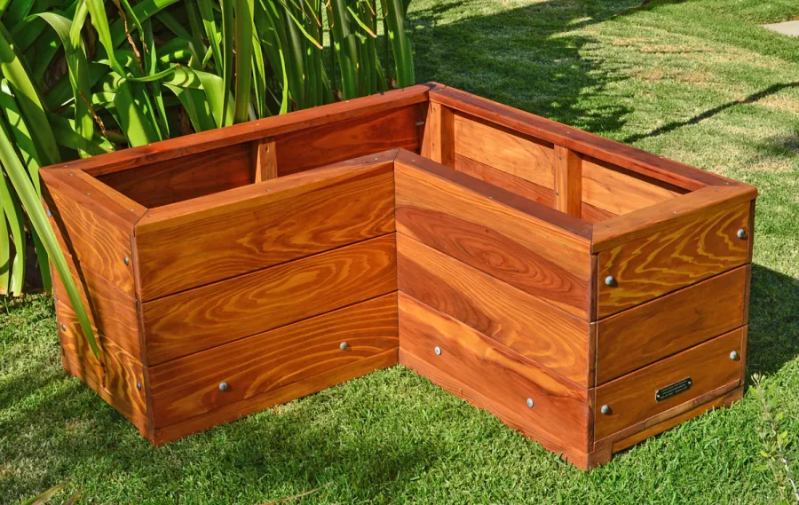 Forever Corner Planters (Options: Custom Size-38" L x 18" W x 19" H, California Redwood, 3/4 Feet, No Trellis, Interior and Exterior of Box with Sealant (No Growing Vegetables), Transparent Premium Sealant).