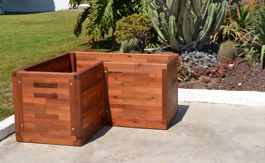 Custom Forever Corner Planters (Options: 48"L x 24"W x24" H, Mature Redwood, Parquet Style by Custom Request, No Stand or Feet, No Trellis, Interior and Exterior of Box with Sealant (No Growing Vegetables), Transparent Premium Sealant). 