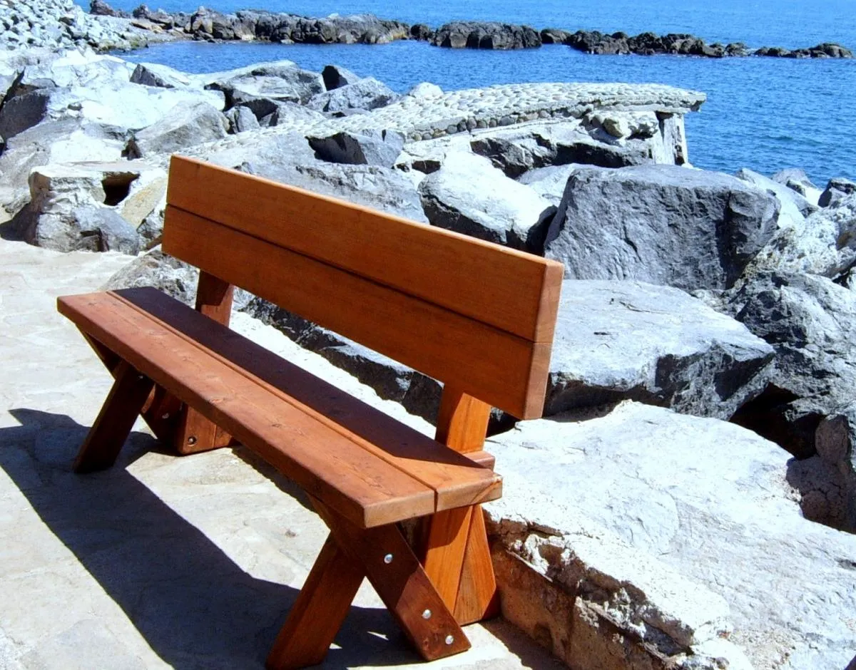 Fullback Wood Picnic Bench