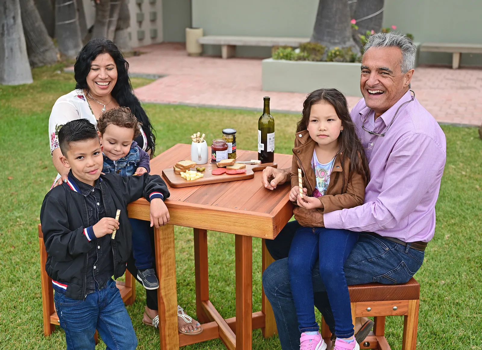 Gladys's Balcony Table Set, 30" x 30", California Redwood