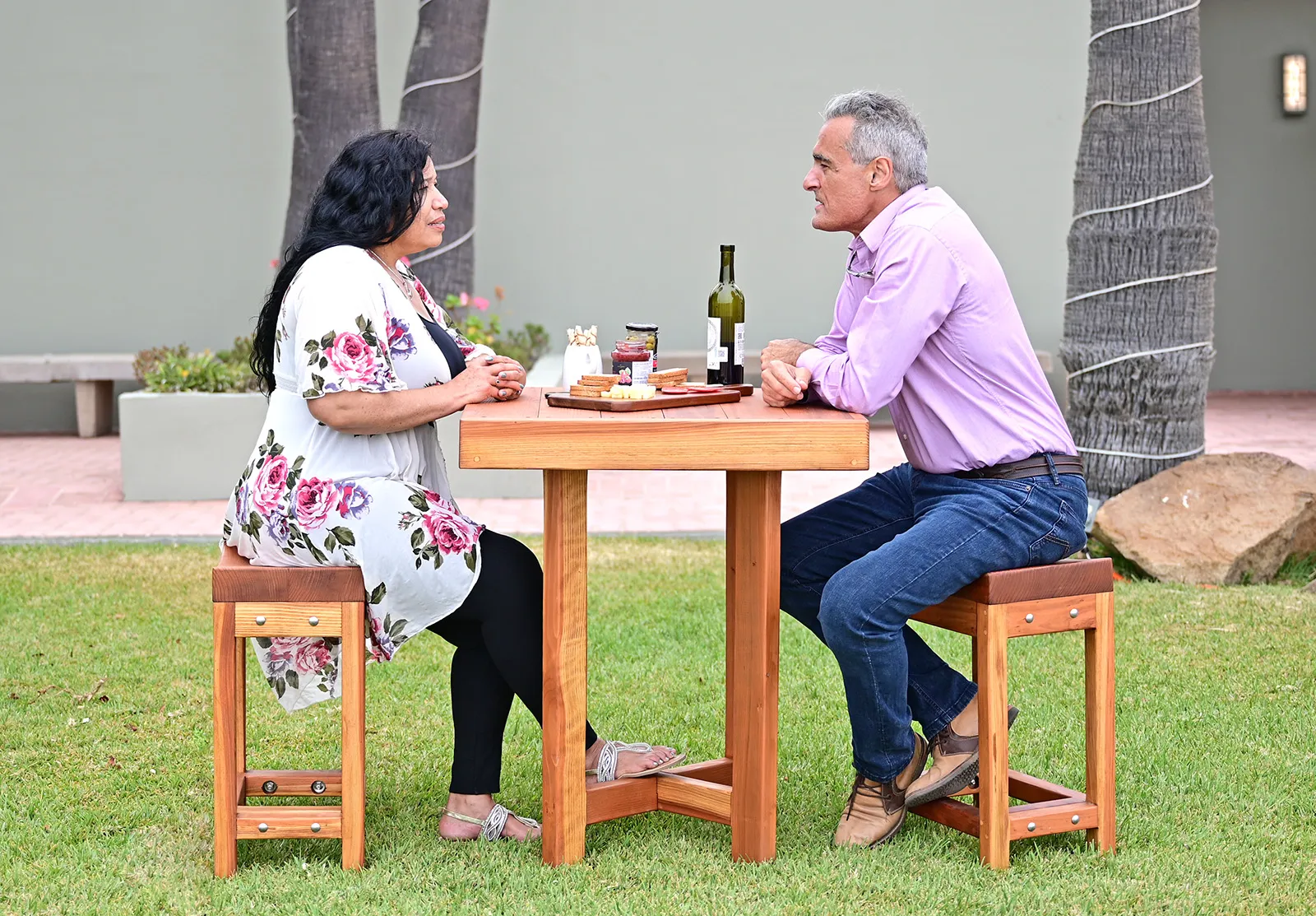 Gladys's Balcony Table Set, 30" x 30", California Redwood