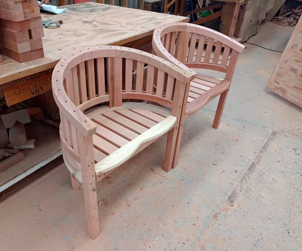 Jane's Key West Semi-Circle Chair