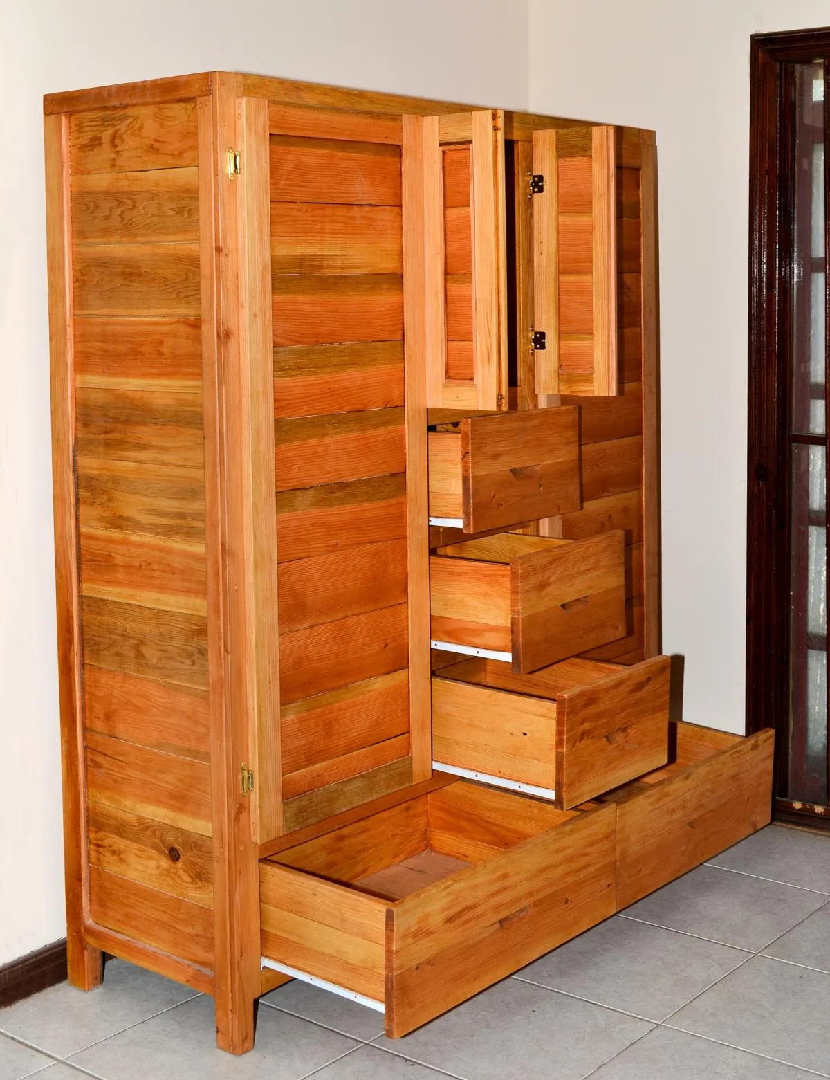 Jessie's Dressers