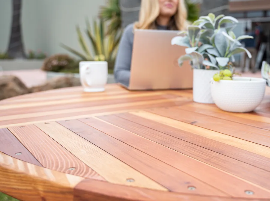 Karyn's Redwood Round Folding Picnic Table (Options: Arc Picnic Benches, California Redwood, 3 Arc Folding Benches, Standard Tabletop, Checkerboard, No Umbrella Hole, Transparent Premium Sealant).