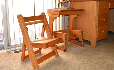 Kid's Wooden Folding Chair