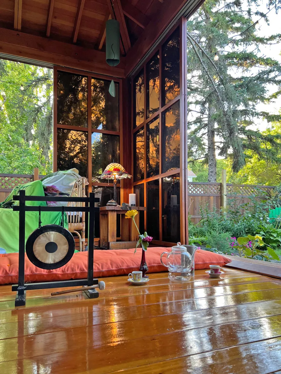 Kikue's Tea House (Options: 14 ft L x 10 ft W, Standard Wood Roof, Douglas-fir, No Electrical Wiring Trim, Interior Decking, with Screen Panels by Custom Request, Transparent Premium Sealant). Photo Taken 5 Years After Installation. Photo Courtesy of G. Haugen of Jamestown, North Dakota.
